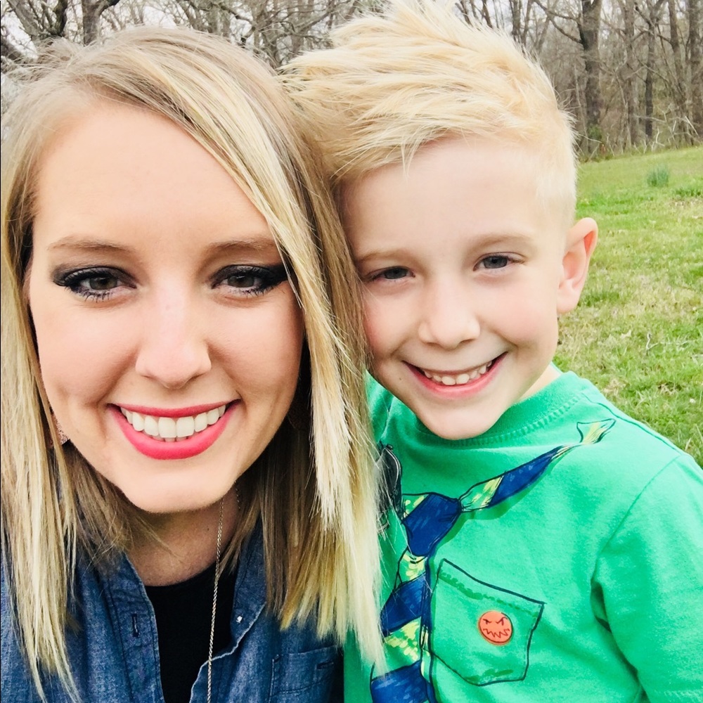 Meet your Posher, Brooke